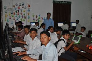 TcheySchoolComputerLab